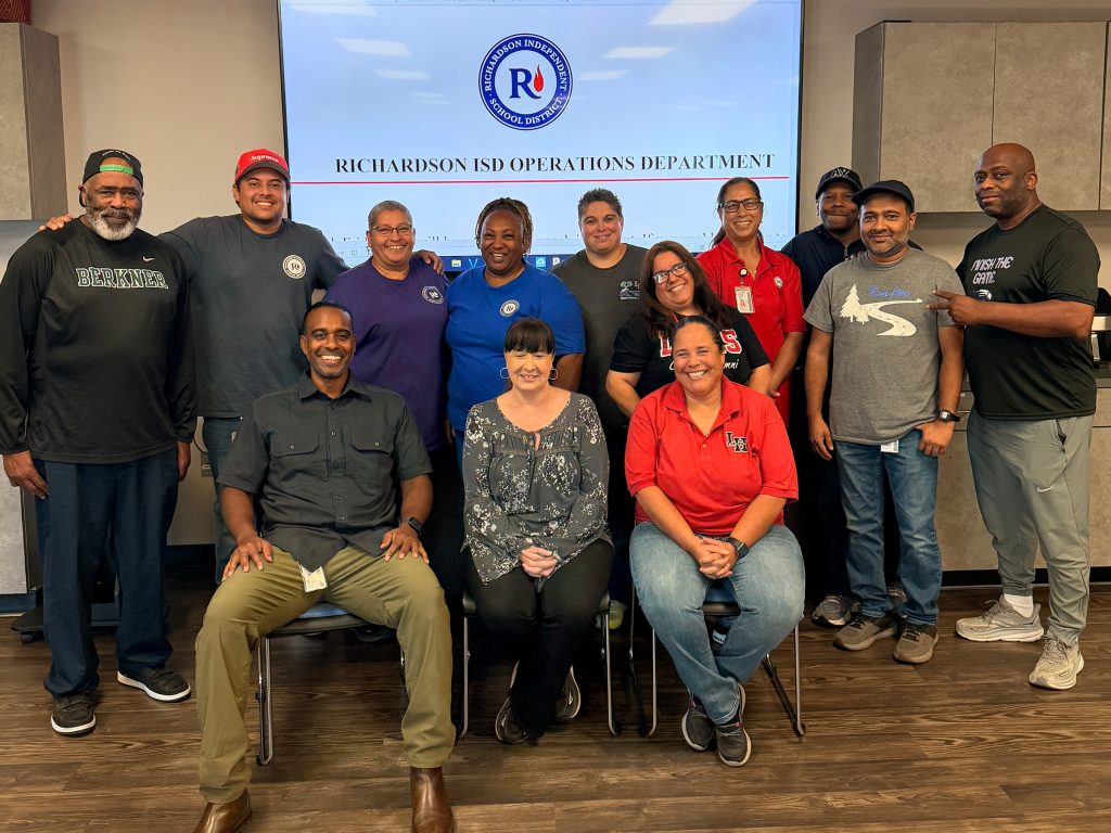 Operations supervisors team and Anabel Ramos