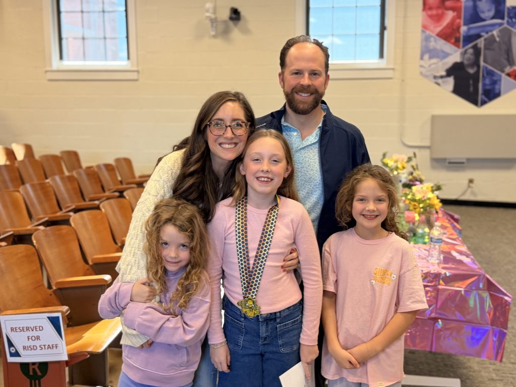 Penelope G. Merriman Park ES Winner with Family