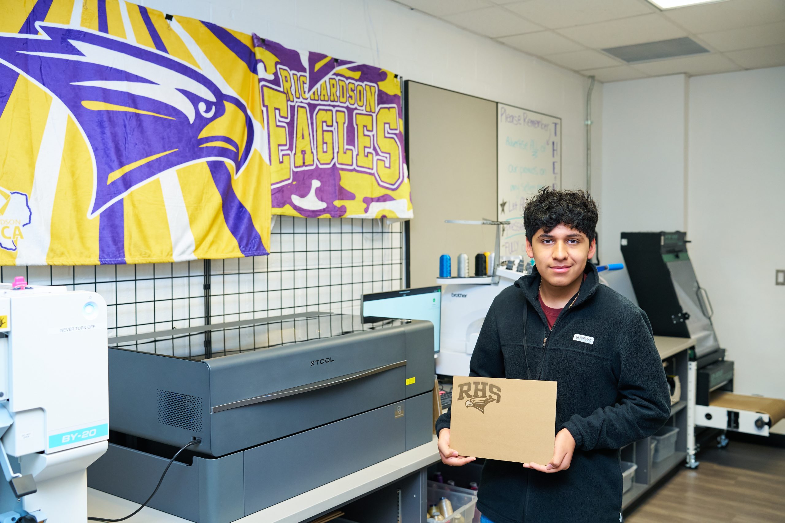RHS Student in ROOST store